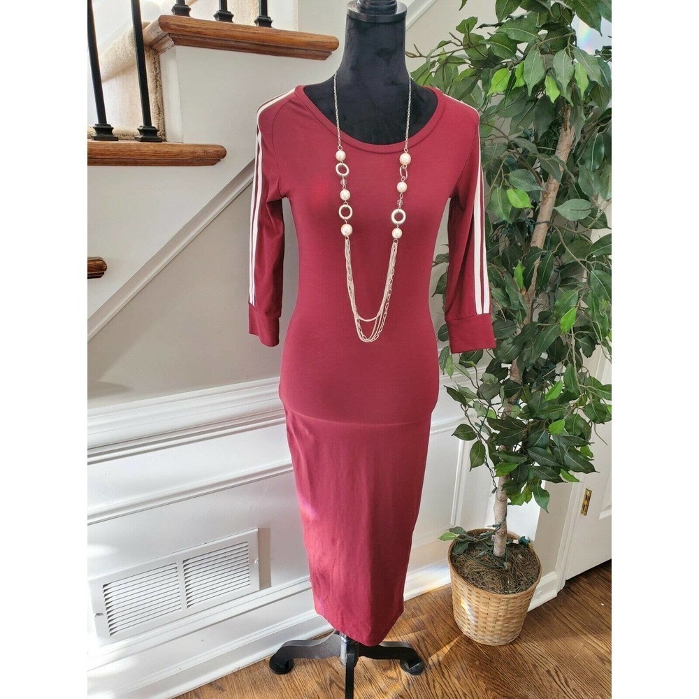 Boutique Redfox Women's Red Cotton Round Neck 3/4 Sleeve Knee Length Dress S